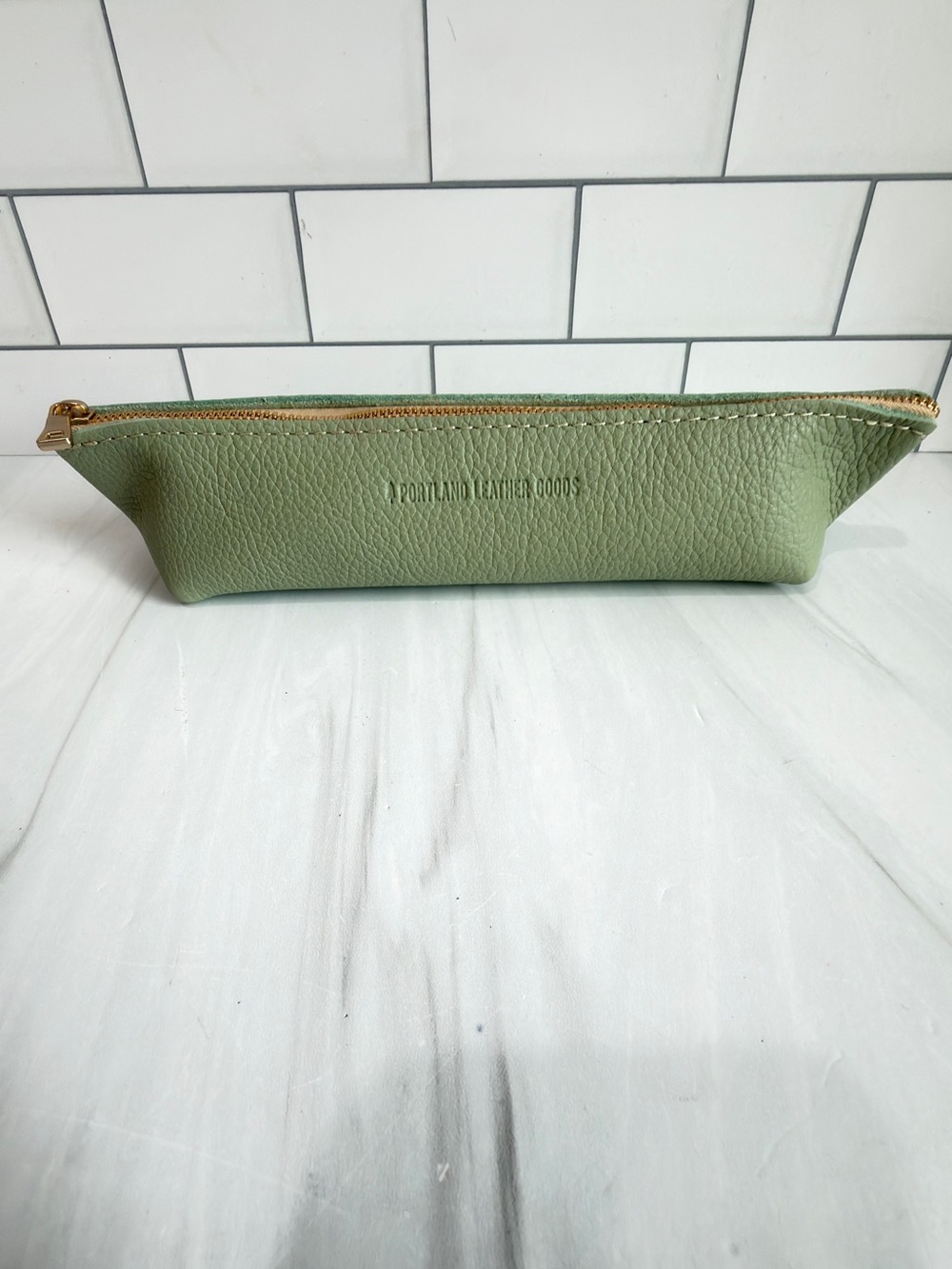 PORTLAND LEATHER GOODS THE SIDEKICK POUCH MINT GREEN PEBBLED LEATHER TRAVEL